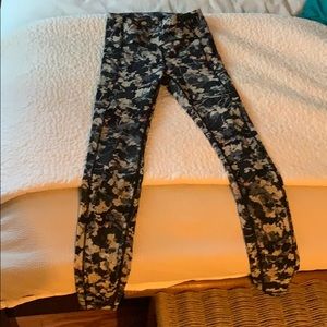 Lululemon leggings size 4 floral print